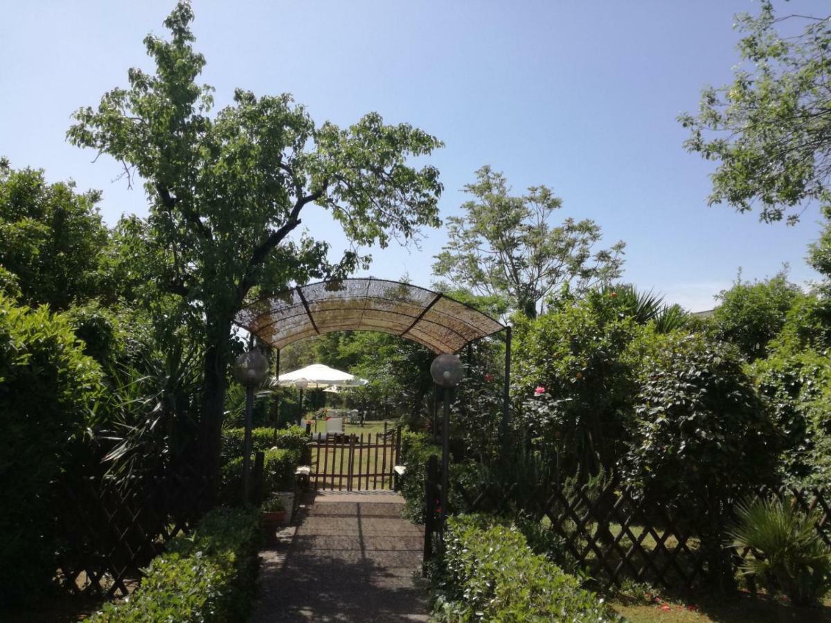 Residenza Sud - Con Giardino Ferienhaus Caserta